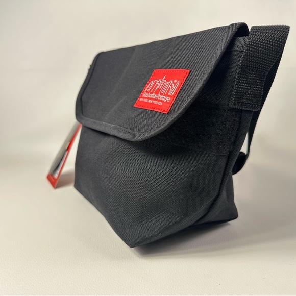 Manhattan Porter XXS Messenger Bag Black Crossbody Bag - Picture 6 of 15